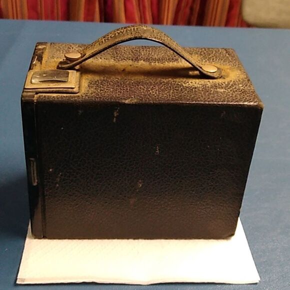 Kodak Brownie Target Six-20 Vintage Camera - Black - Picture 2 of 7